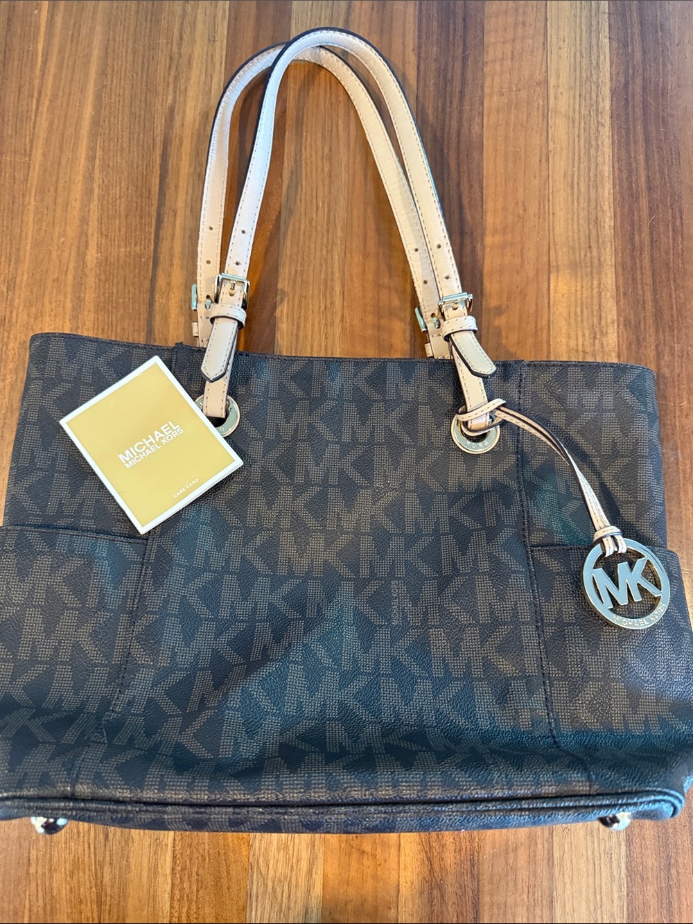 Michael Kors Jet Set signature logo tote bag